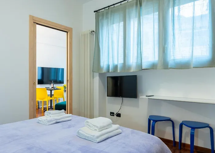 Centro-stazione Express * פארמה